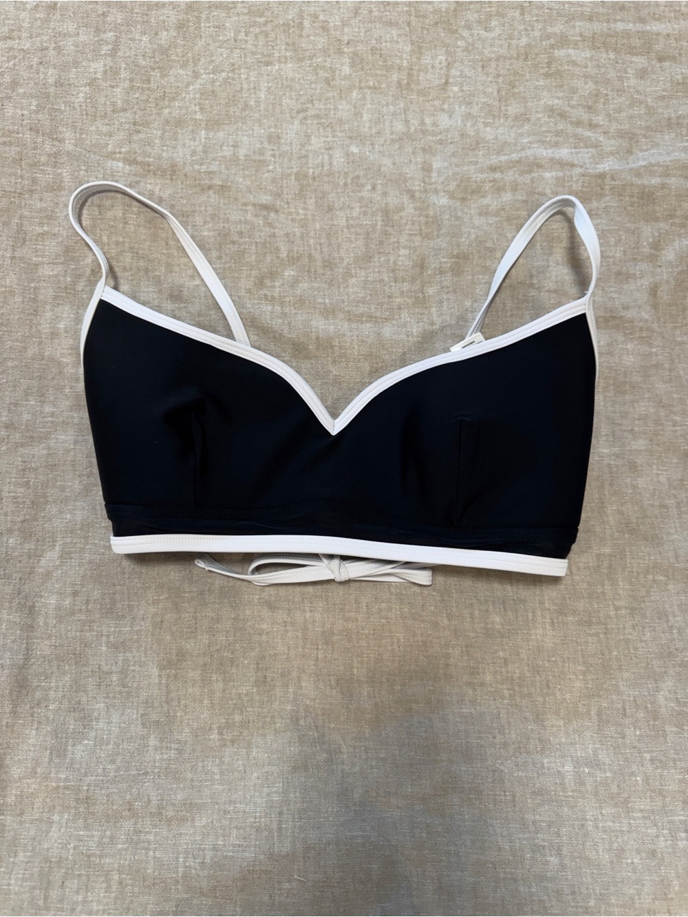 Cupshe Beauty Black Bikini set (M top L bottoms) - Picture 4 of 9